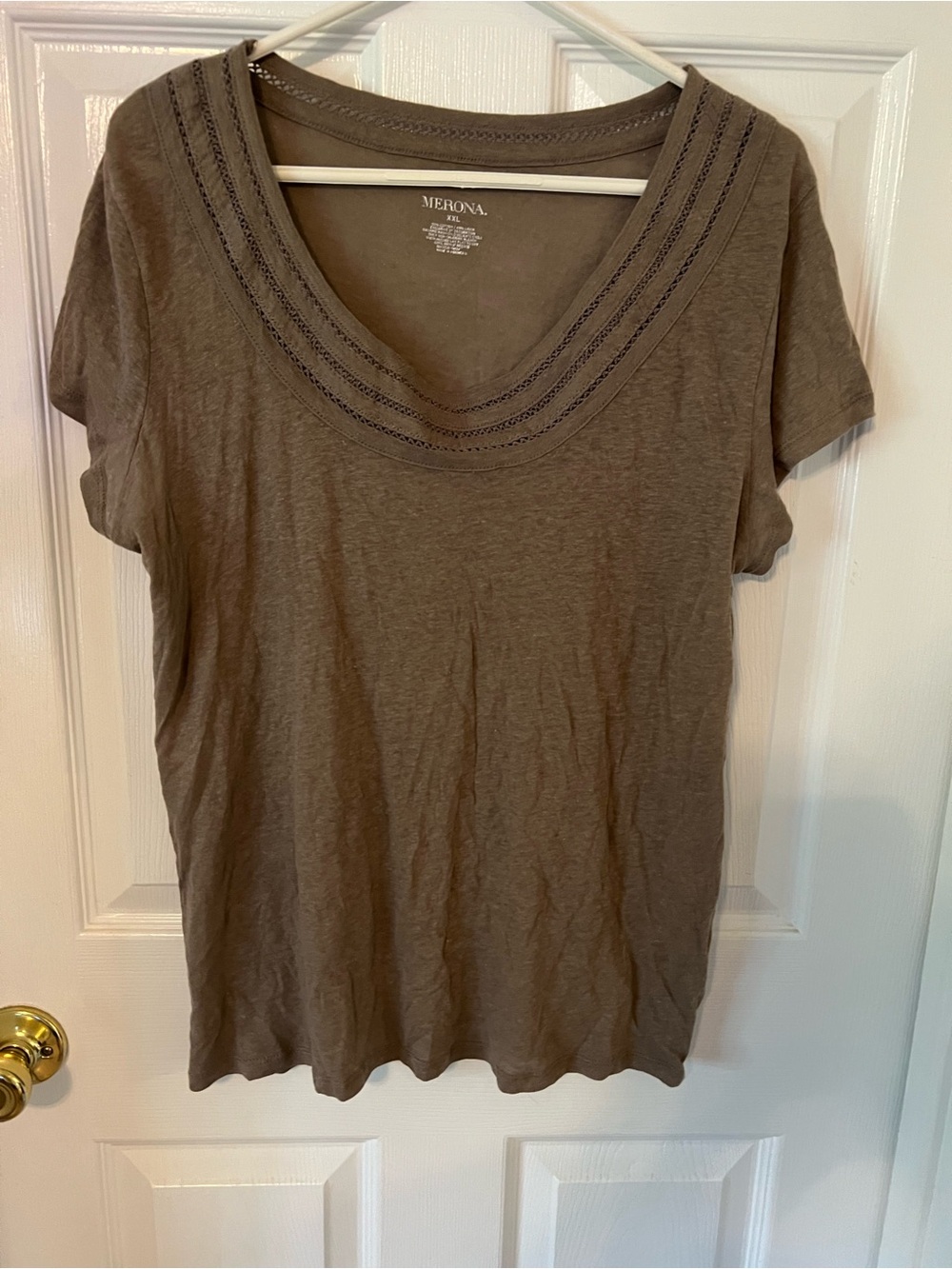 Merona Olive Brown V-Neck Short Sleeve Tee